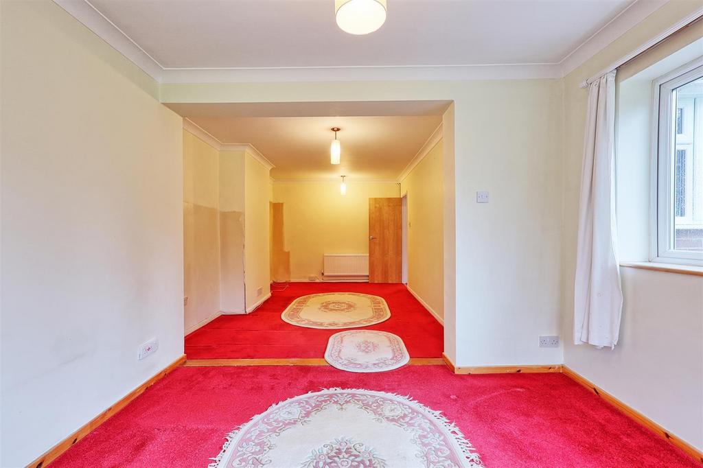 IMG 4592 3 4 easy HDR-interior3.jpg