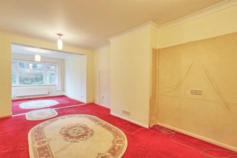 3 bedroom bungalow for sale, St. Annes Close, Coggeshall, Colchester