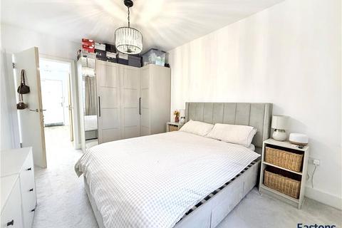 1 bedroom flat for sale, Beatrice Square, Surrey KT20
