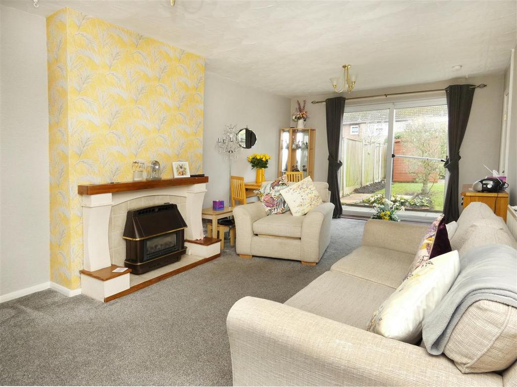 Lounge/Dinng Room