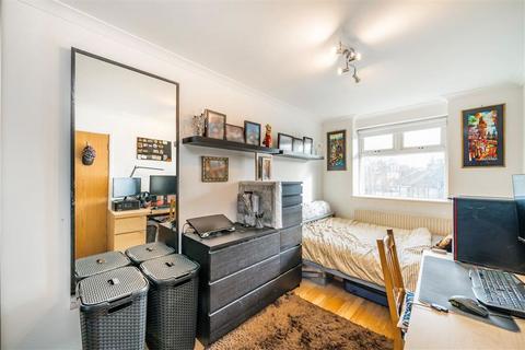 2 bedroom flat for sale, Warwick Way, London SW1V