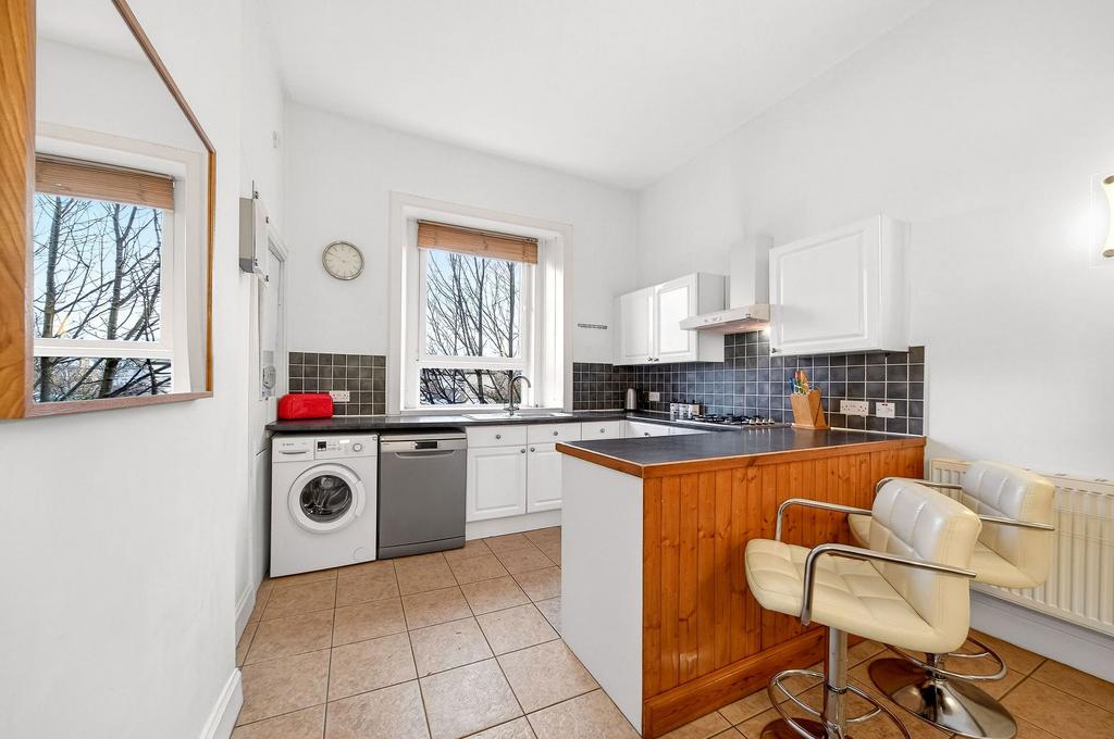 Dining/Kitchen