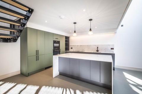 3 bedroom detached house for sale, Mereworth Road, Tunbridge Wells (St John`s)