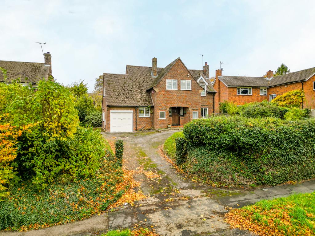 Station Road, Ivinghoe
