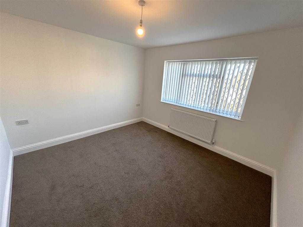 Bedroom one.JPG