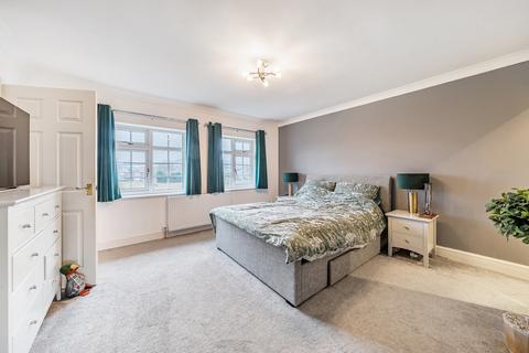 undefined, Basingstoke Road, Alton, Hampshire, GU34