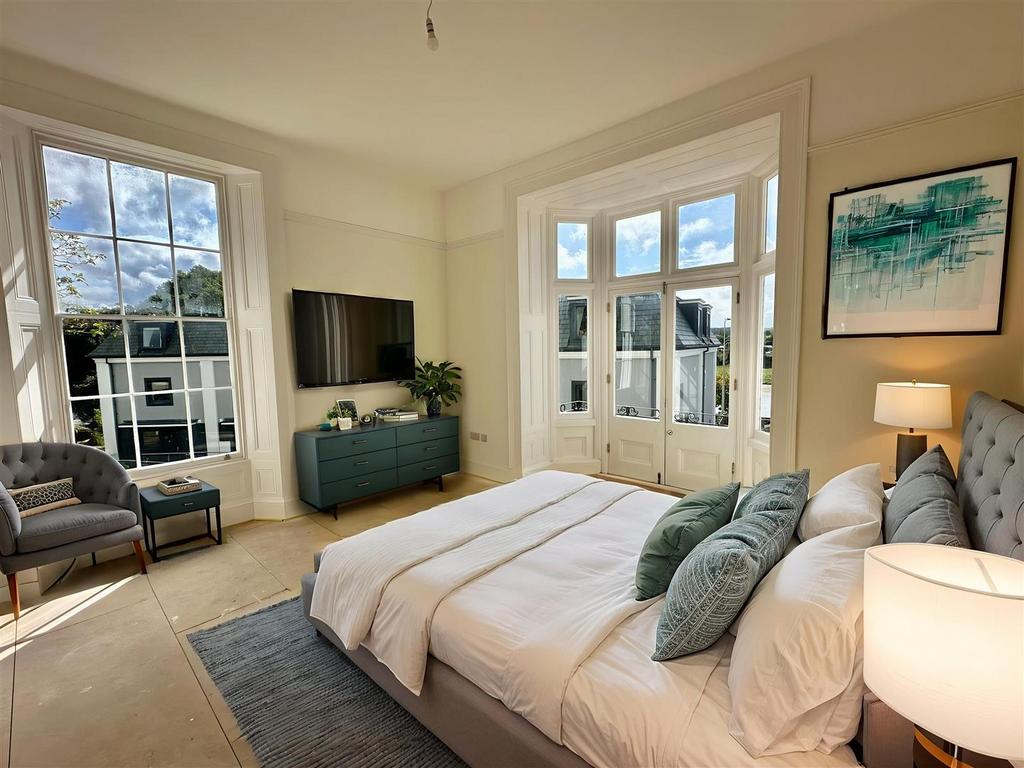Bedroom 1 .jpeg