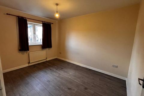 2 bedroom flat to rent, Liardet Street, London SE14