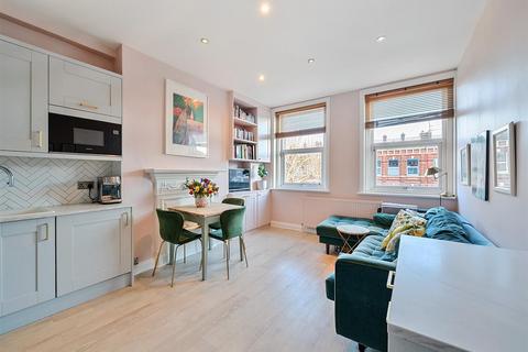 3 bedroom flat for sale, Cricklewood Broadway, London NW2