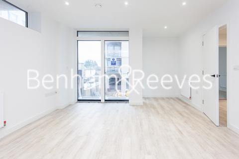 undefined, Staines Road, Hounslow TW3
