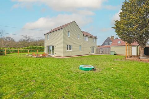 4 bedroom detached house for sale, Mill Road, Chelmsford CM3