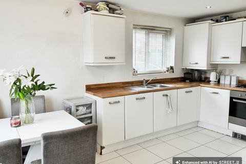 3 bedroom semi-detached house for sale, Weir Crescent, Kidderminster, DY11