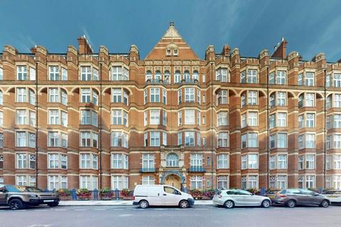 4 bedroom apartment to rent, Bickenhall Street, Marylebone, London, W1U