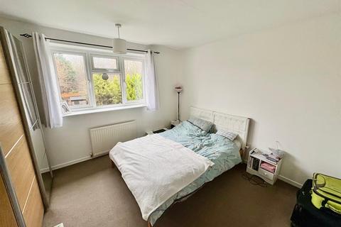2 bedroom terraced house for sale, Martinsbridge, Peterborough