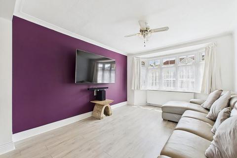 4 bedroom semi-detached house for sale, Pinner Park Avenue, Harrow HA2