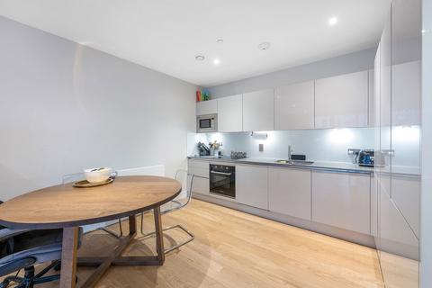 3 bedroom apartment for sale, 24, Summerstown, London SW17