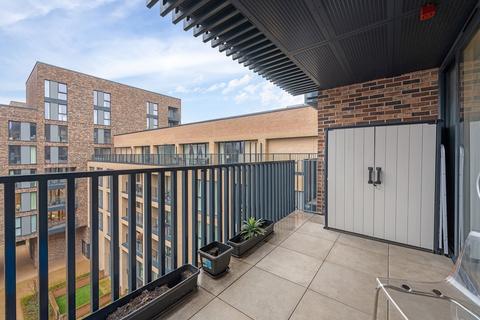 3 bedroom apartment for sale, 24, Summerstown, London SW17