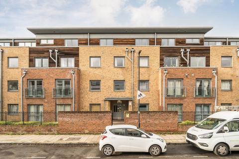 2 bedroom flat for sale, Effra Parade, London SW2