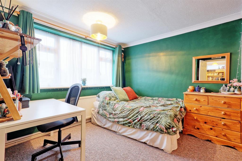 IMG 4523 4 5 easy HDR-interior3.jpg