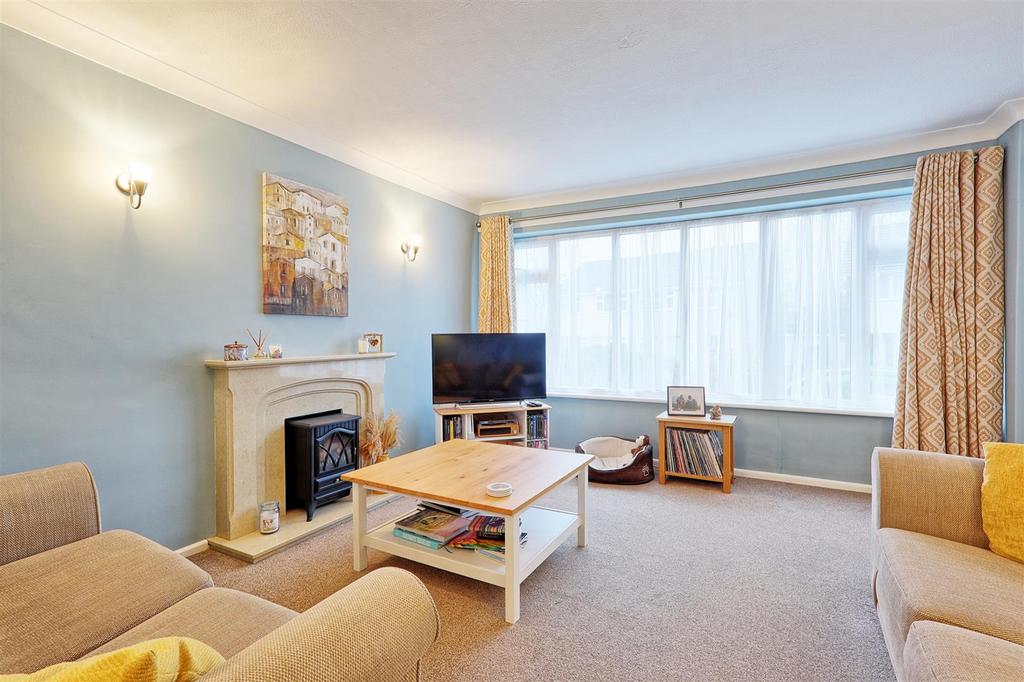 IMG 4460 1 2 easy HDR-interior3.jpg
