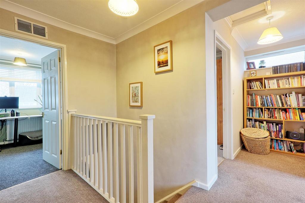 IMG 4505 6 7 easy HDR-interior3.jpg