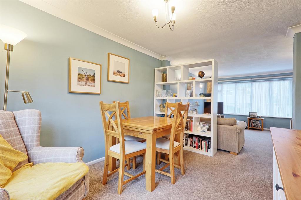 IMG 4472 3 4 easy HDR-interior3.jpg