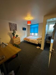 undefined, York Road, Hall Green B28