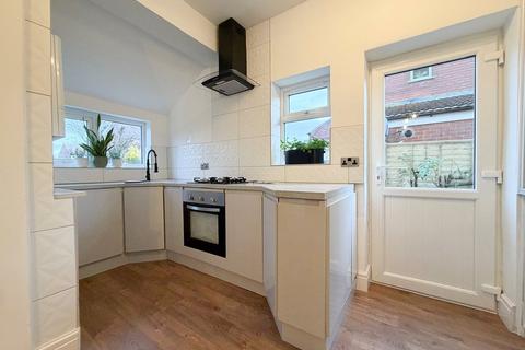 3 bedroom semi-detached house to rent, Cordova Avenue, Denton, Manchester, Greater Manchester, M34