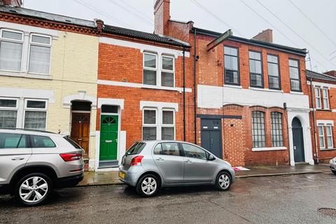 3 bedroom terraced house for sale, Artizan Road, Abington, Northampton NN1