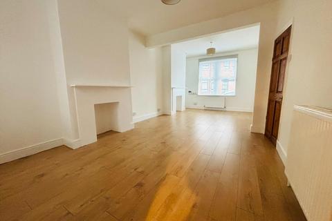 3 bedroom terraced house for sale, Artizan Road, Abington, Northampton NN1
