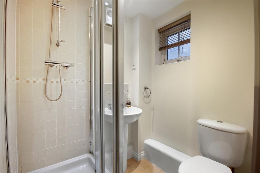 En Suite Shower Room