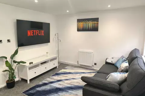 3 bedroom terraced house to rent, Sherwood Way, Southend-on-Sea SS2