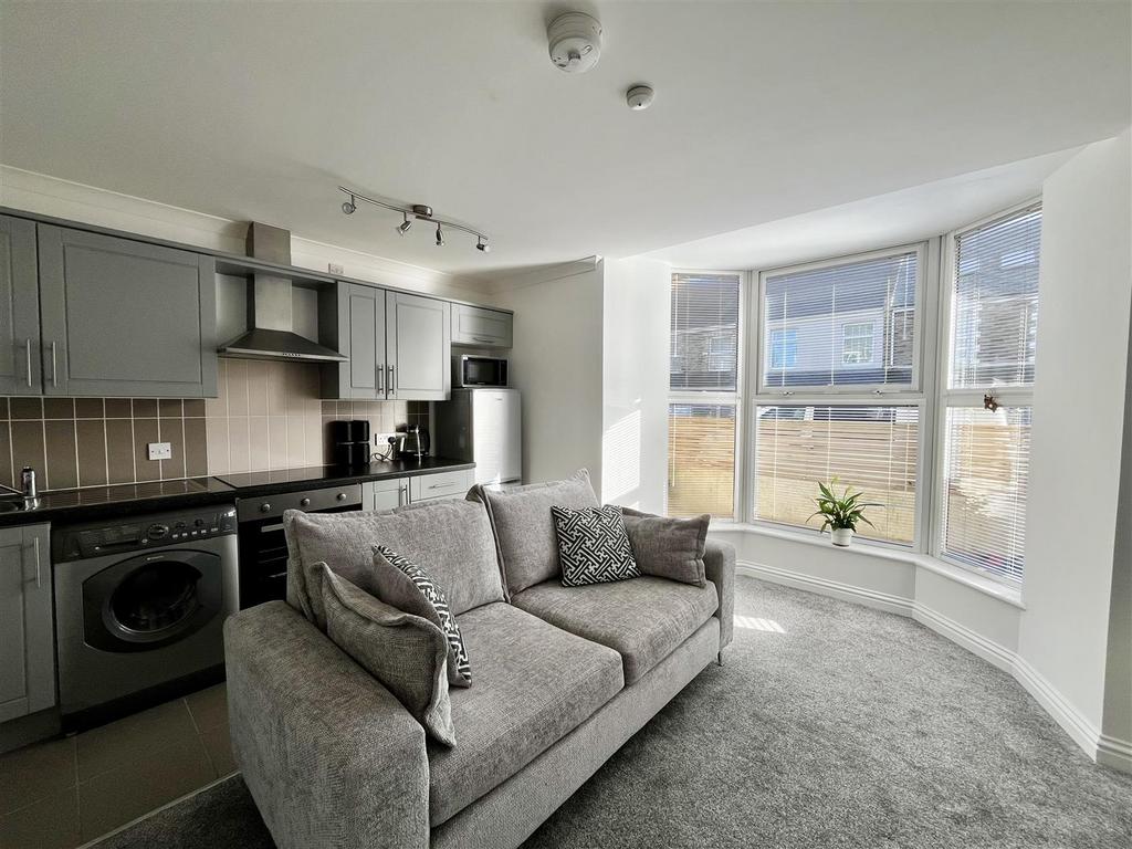 Lounge/kitchen