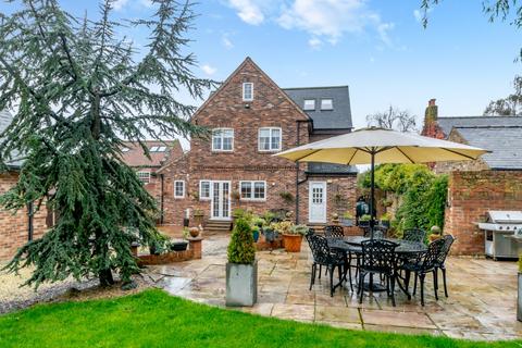 6 bedroom detached house for sale, Oak Road, Cowthorpe, Wetherby, North Yorkshire, LS22