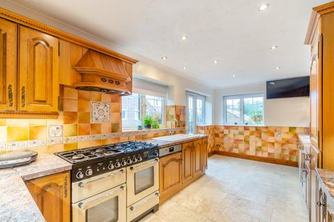 6 bedroom detached house for sale, Oak Road, Cowthorpe, Wetherby, North Yorkshire, LS22