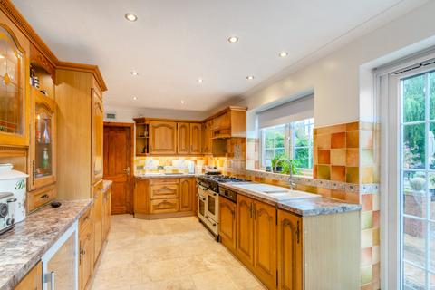 6 bedroom detached house for sale, Oak Road, Cowthorpe, Wetherby, North Yorkshire, LS22