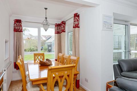 3 bedroom detached house for sale, Beach Green, Shoreham-By-Sea