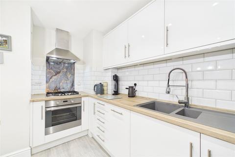 2 bedroom apartment for sale, Fulmar Crescent, Bracknell, Berkshire, RG12