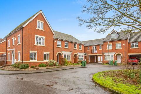 1 bedroom maisonette for sale, Whitebeam Close, Aylesbury HP22