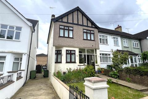 3 bedroom end of terrace house for sale, Bournewood Road, London SE18