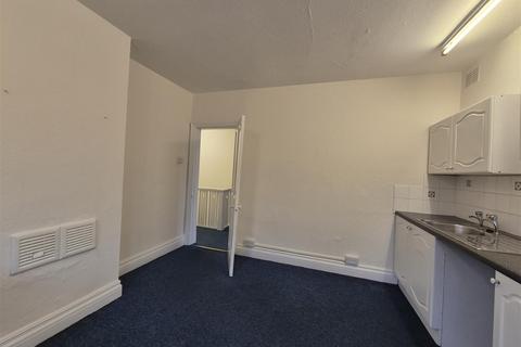 undefined, High Street, Syston