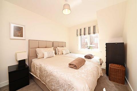 2 bedroom flat to rent, Henry Darlot Drive, Mill Hill