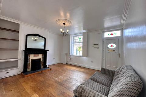 2 bedroom terraced house for sale, Dockfield Road, Shipley