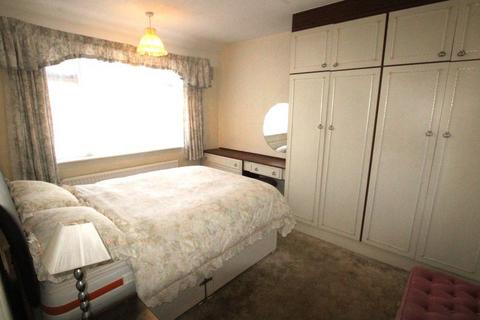2 bedroom semi-detached bungalow for sale, Carpenders Avenue, Watford WD19