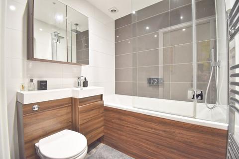 undefined, Russell Road, Walton-on-Thames, KT12