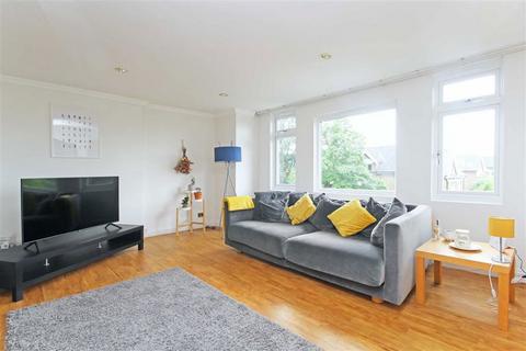 undefined, Mortlake Road, Kew TW9