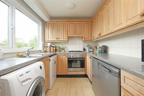 undefined, Mortlake Road, Kew TW9