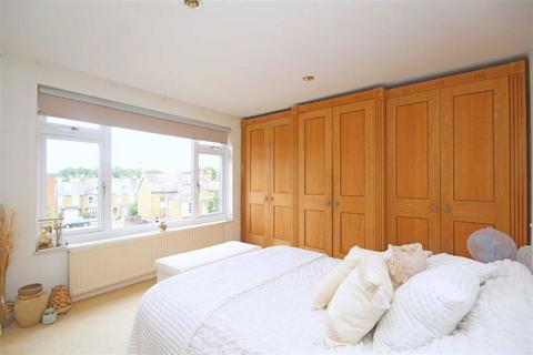 undefined, Mortlake Road, Kew TW9