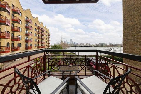 undefined, Wapping Wall, London E1W