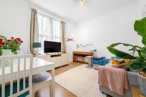 2 bedroom flat for sale, Elmcourt Road, West Norwood, SE27